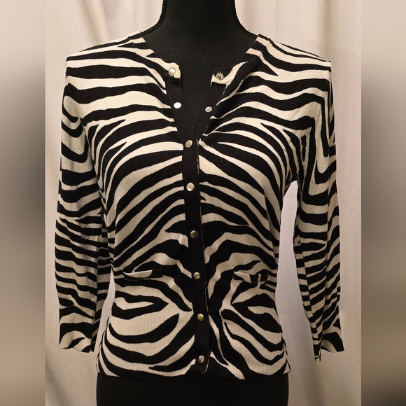 White House Black Market Sweaters - White House Black Market Monochrome Knit Sweater